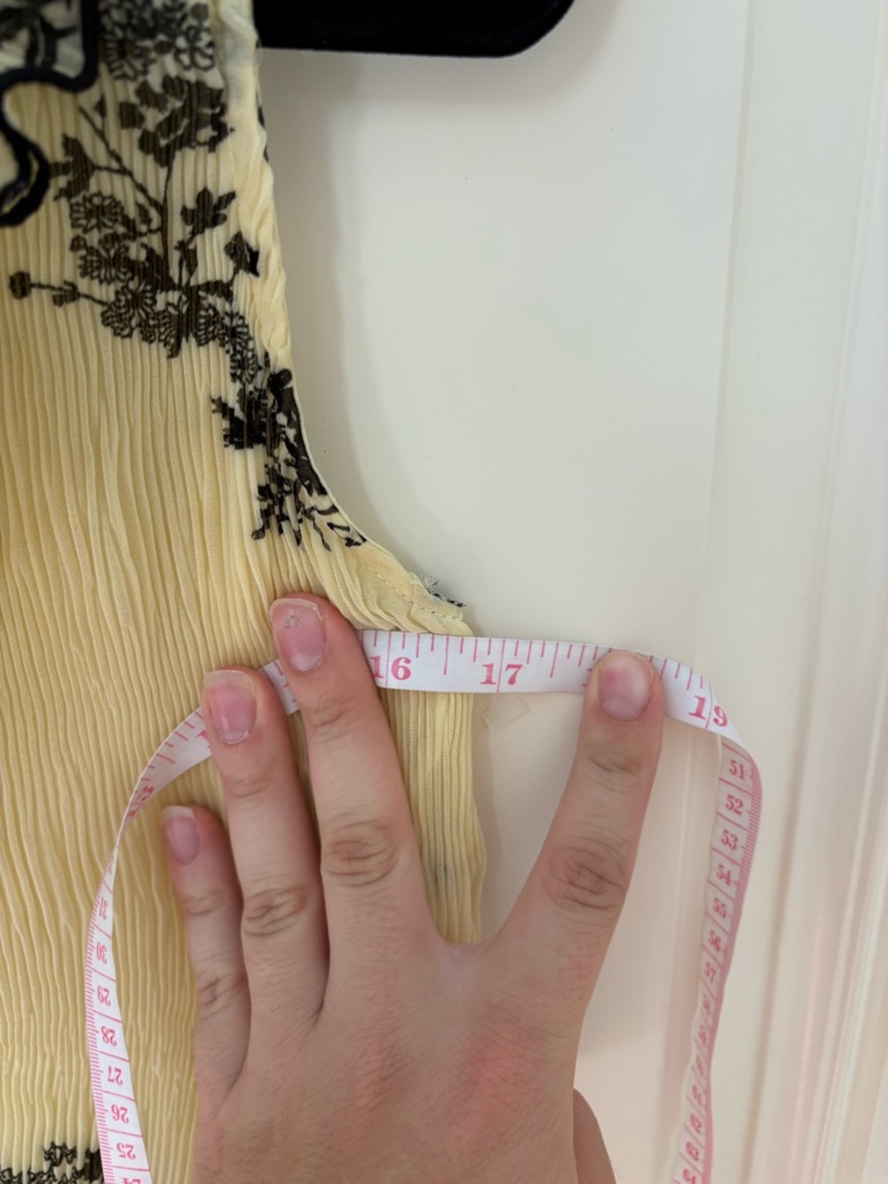 GANNI Pleated Georgette Top Floral Shadow Flan - Picture 4 of 6
